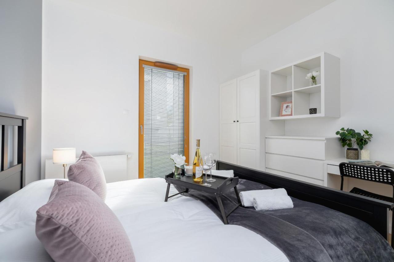 Luxurious Apartment Rakowicka Krakow By Renters Prestige Eksteriør bilde